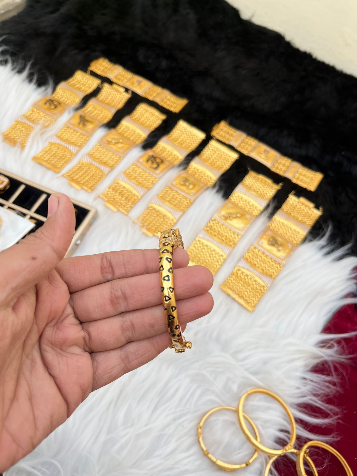 Gold plated premium jeguar design slim fold bracelet