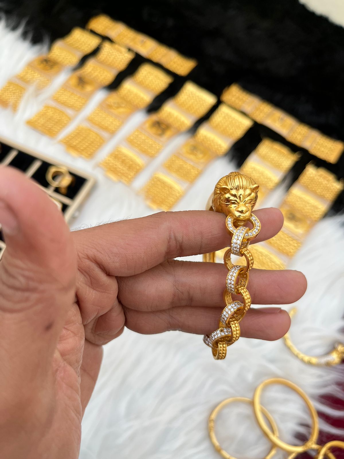Gold plated premium jeguar design slim fold bracelet