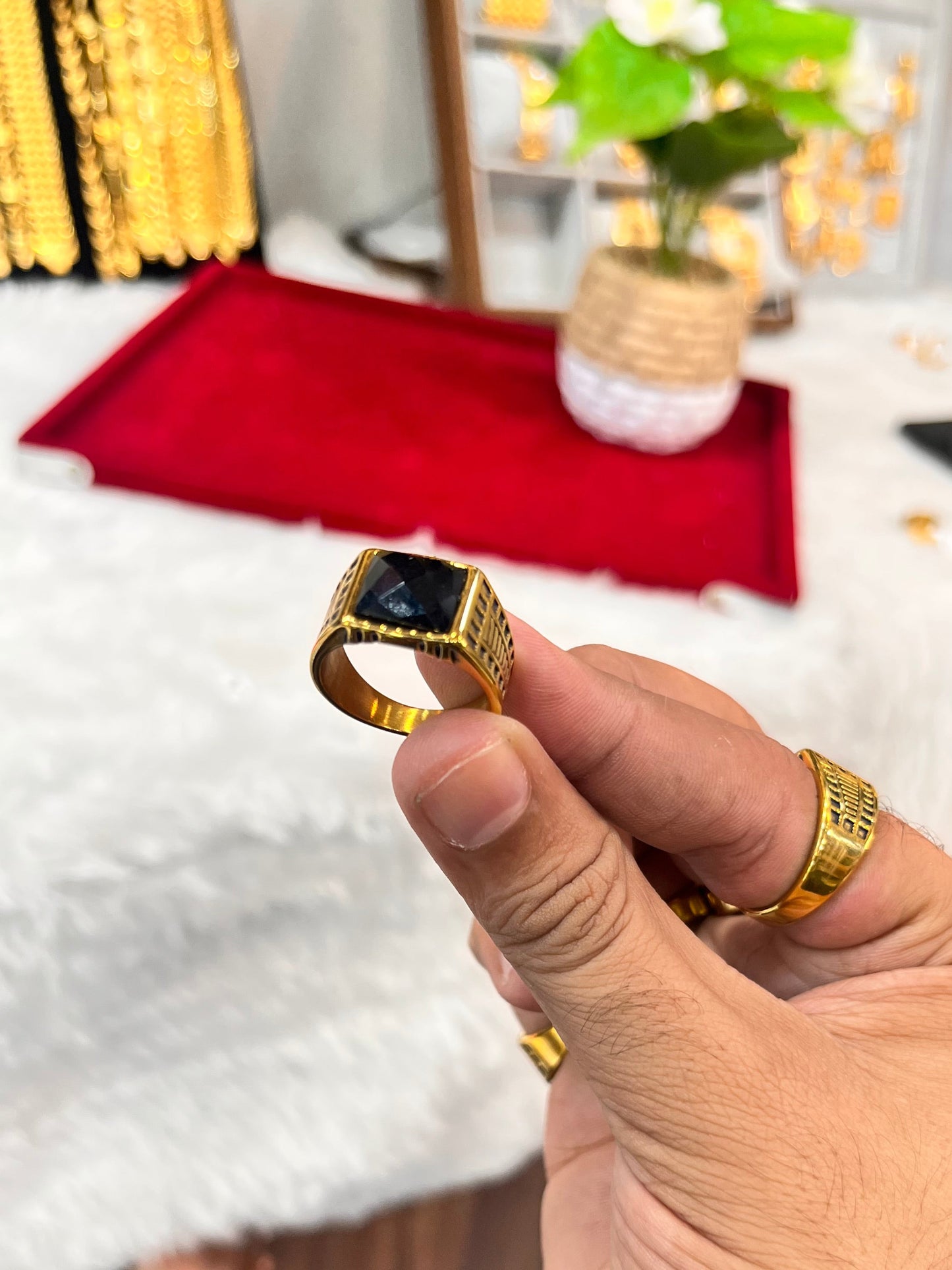 Gold plated black stone mirror design ring