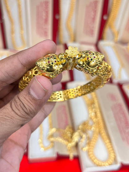 One gram gold plated Chandramukhi small kada