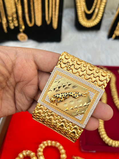 one gram gold plated heavy jeguar bracelet