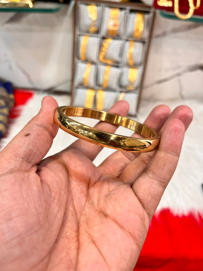 one gram gold plated glosy kada for men