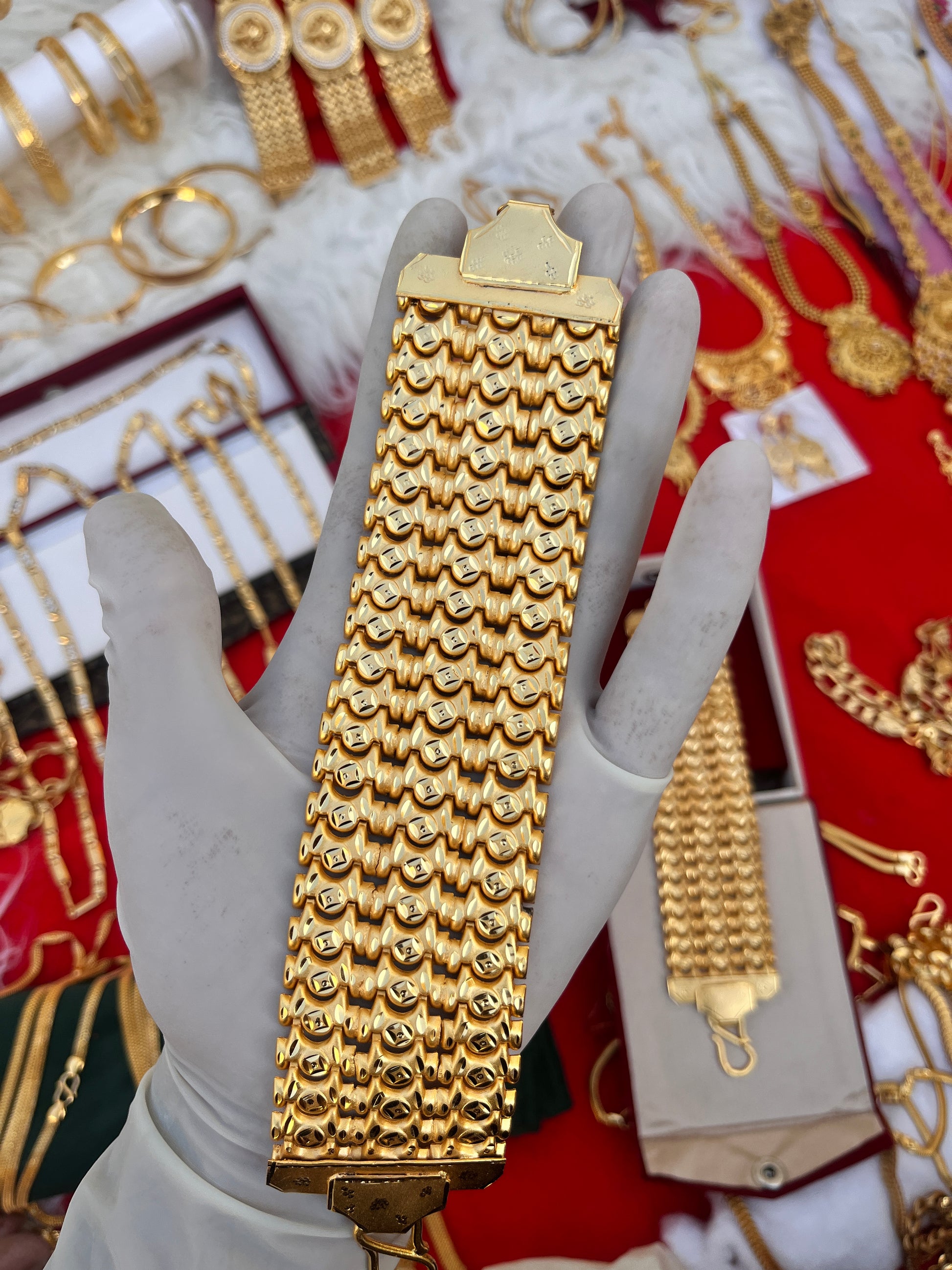 Men’s premium gold plated heavy big Bracelet - Main Image