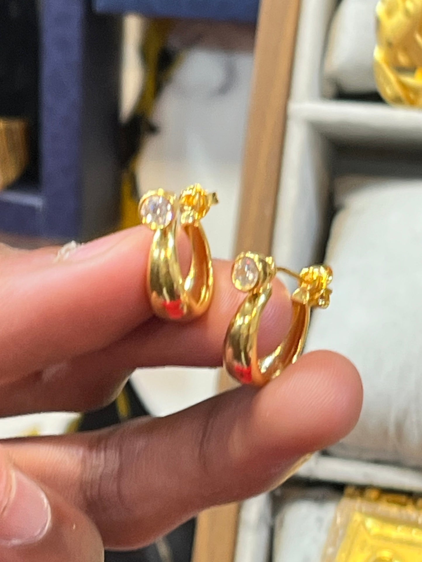 one gram gold men’s daimond stung design earrings