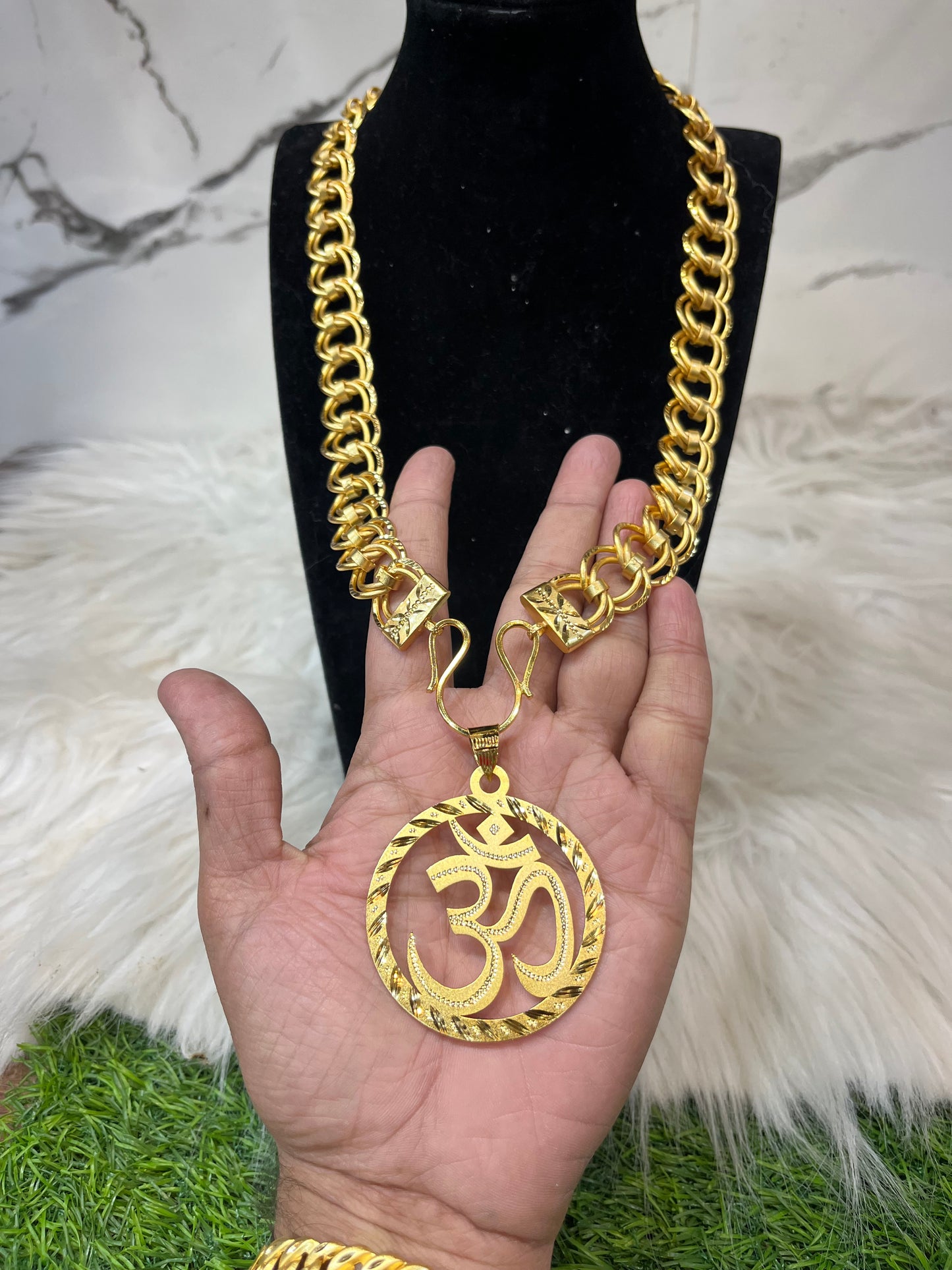 one gram gold plated twokadi heavy chain with big om pandent