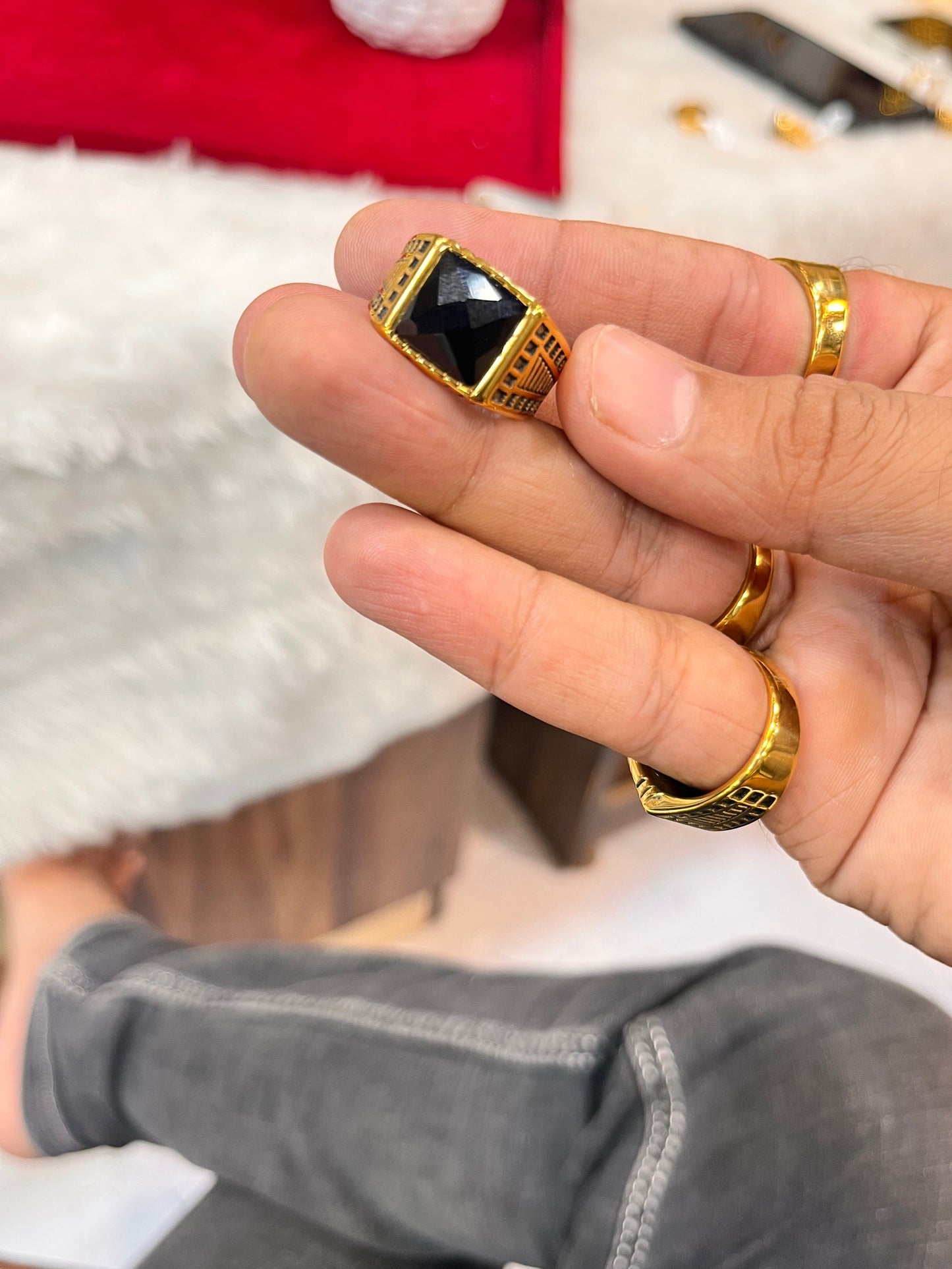 Gold plated black stone mirror design ring