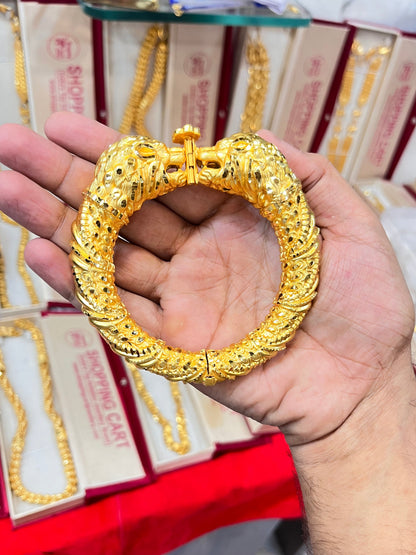 One gram gold plated Sher mukhi rajwadi kada