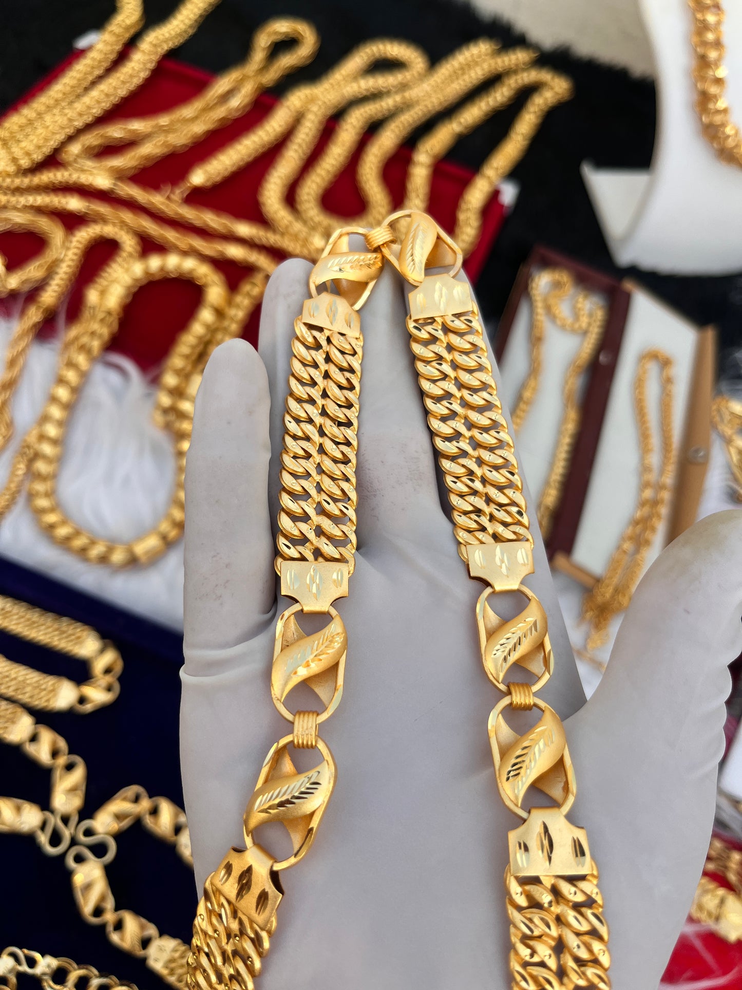 Gold plated heavy singapuri design chain for men