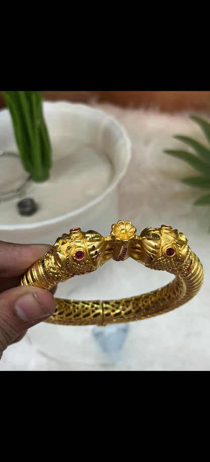 one gram gold plated animal rajwadi kada