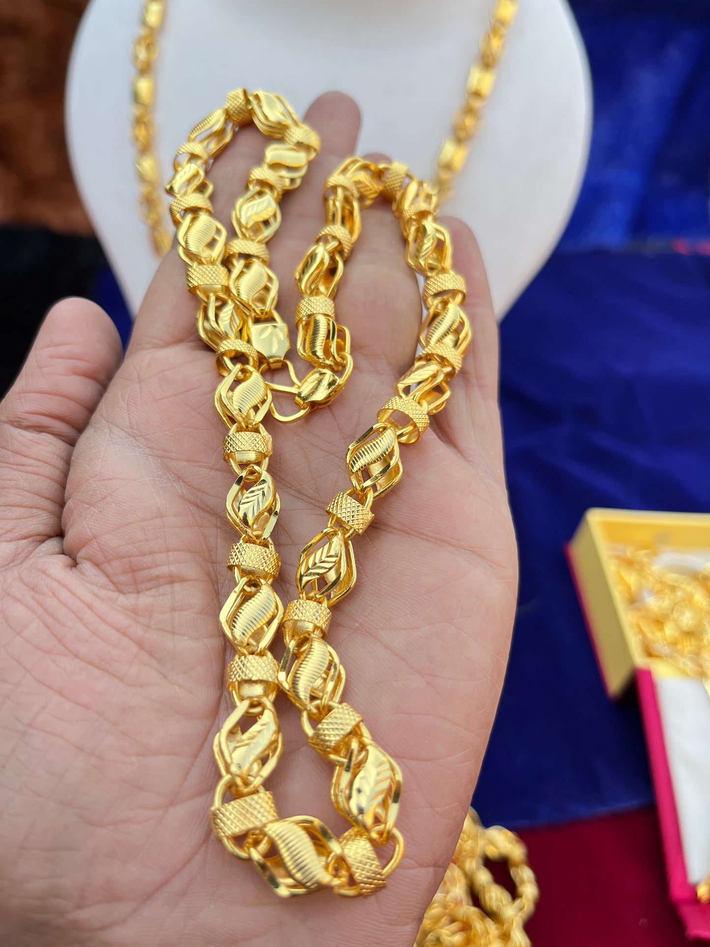 Men's Gold Plated Round Design Chain