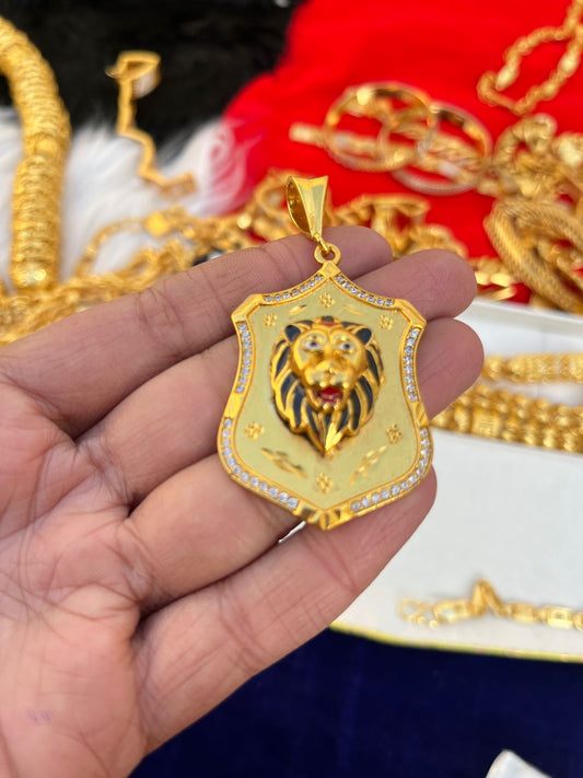 Gold Plated Lion Daimond Pendent