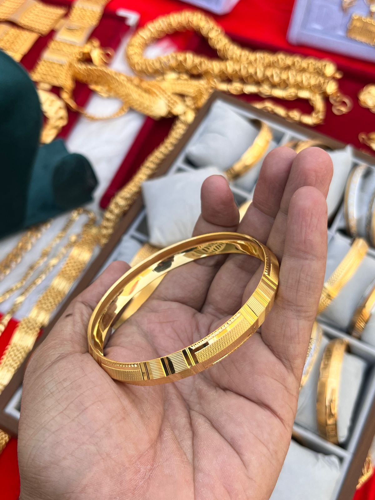 Gold plated premium new flat design finishing men's kada