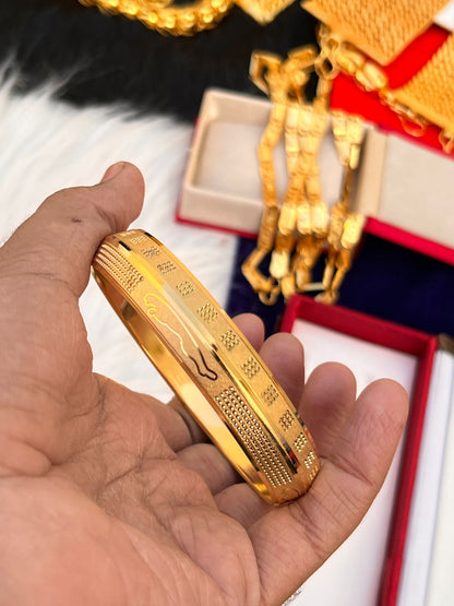 Gold plated Premium Jeguar Kada For Men