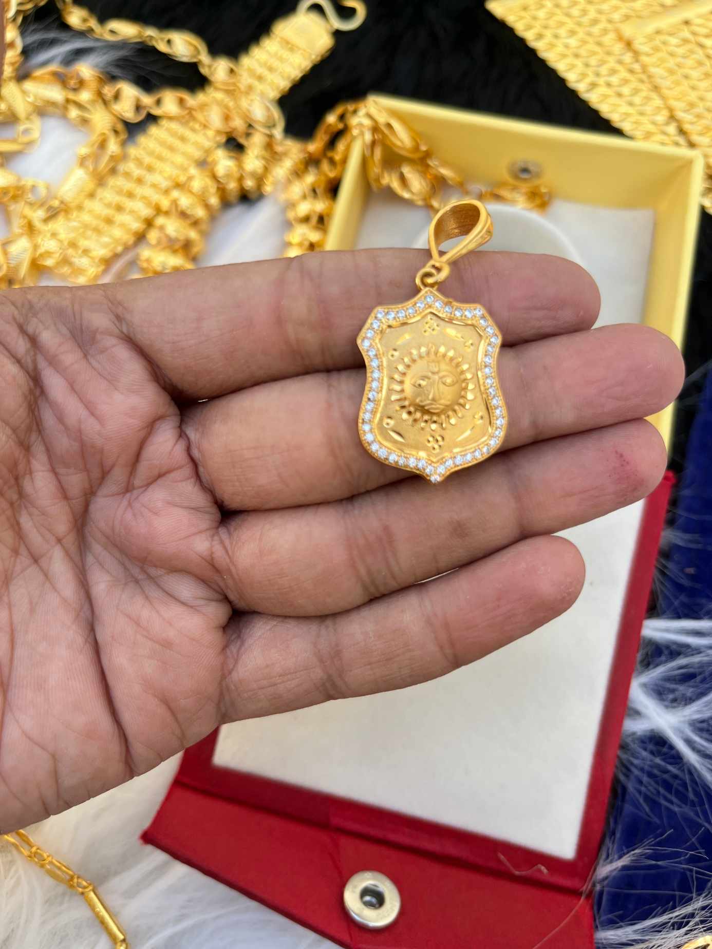 Gold Plated Sun Design Daimond Pendent