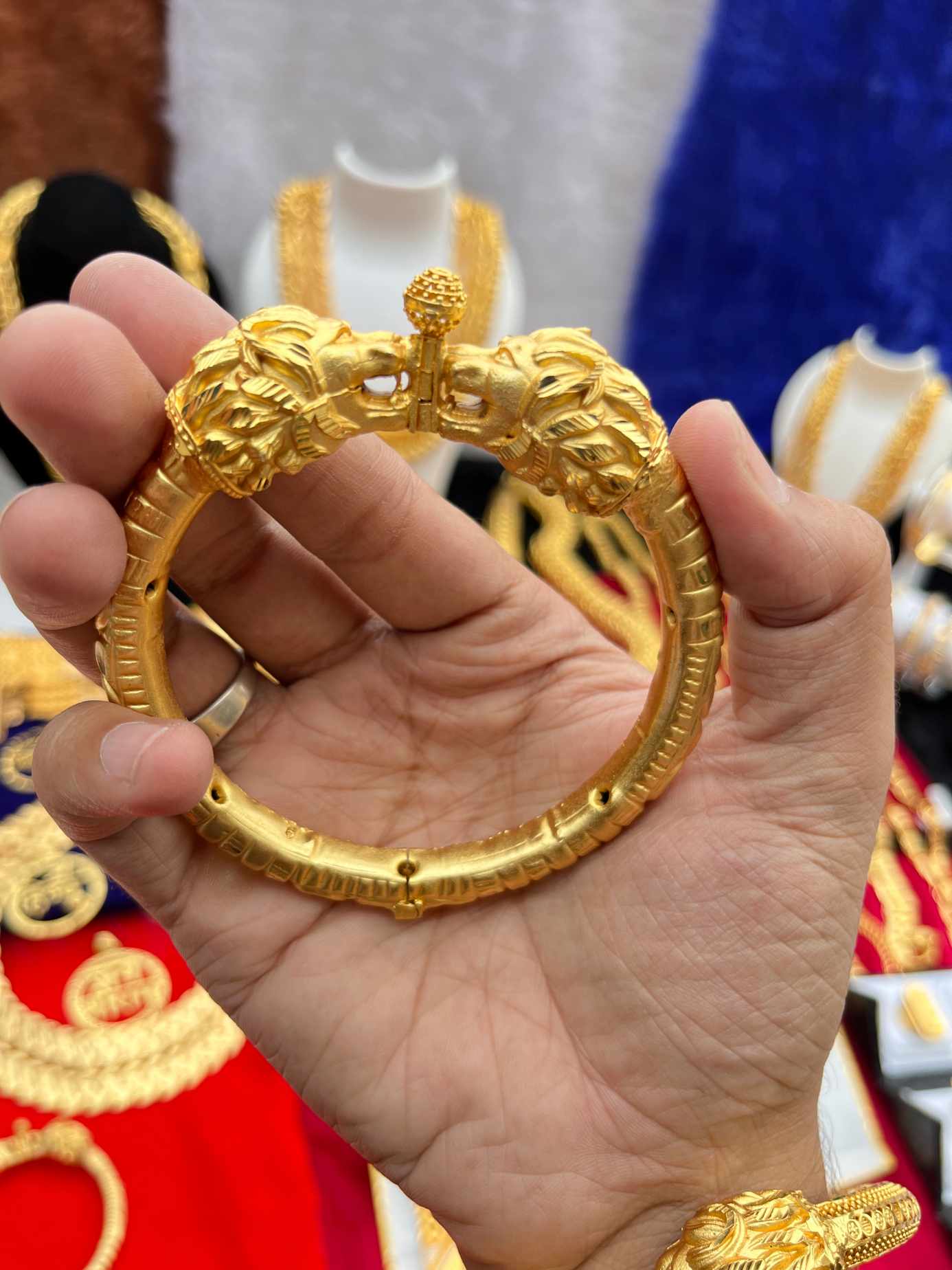 Gold Plated Lion Rajwadi Design Kada With Lock System