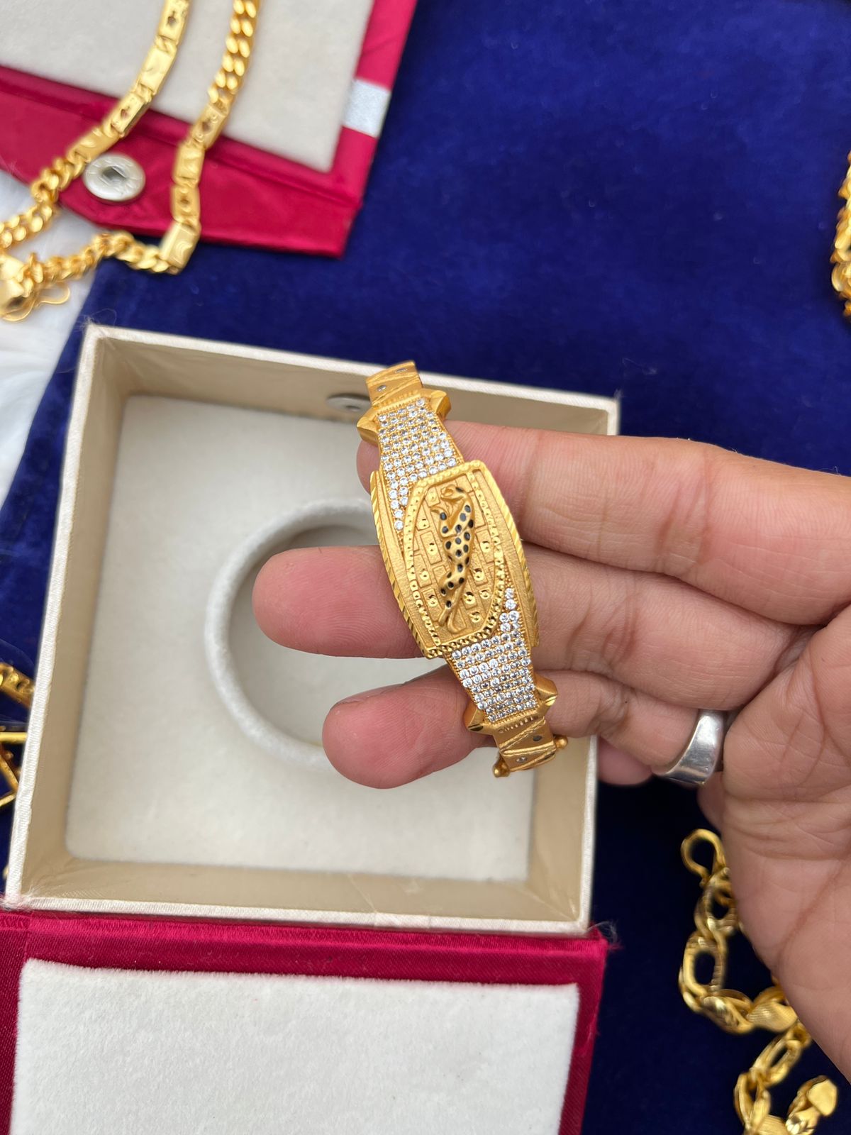 Men's Gold Plated Premium Daimond kada