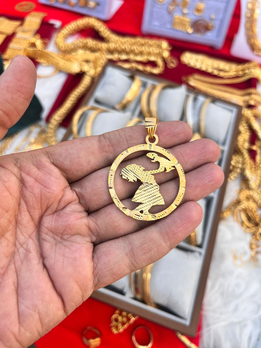 Gold plated premium mother child premium pandent