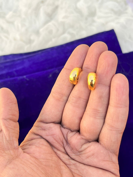 Gold plated premium stung design men's earrings