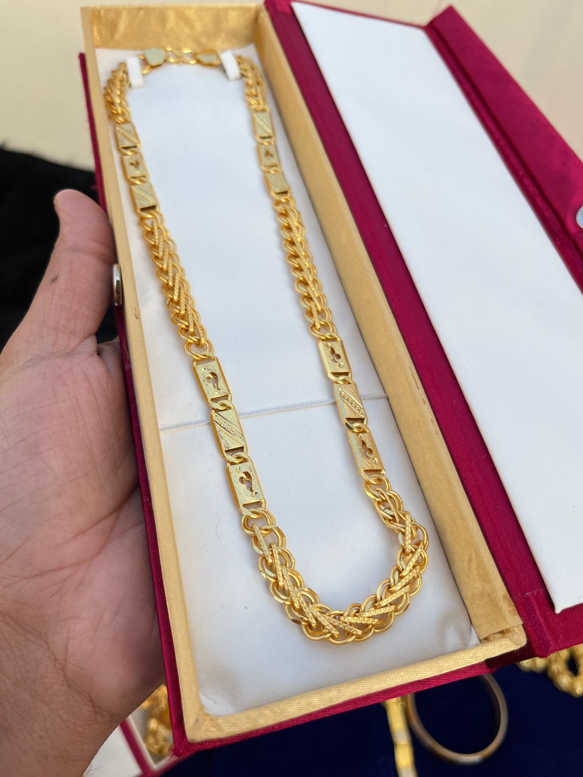 Men's Gold Plated Lautos Navabi Premium Quality Gold Polished Chain