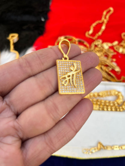 Gold Plated Maa Daimond Pendent