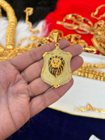 Gold Plated Lion Daimond Pendent